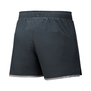 Aero 4.5 short